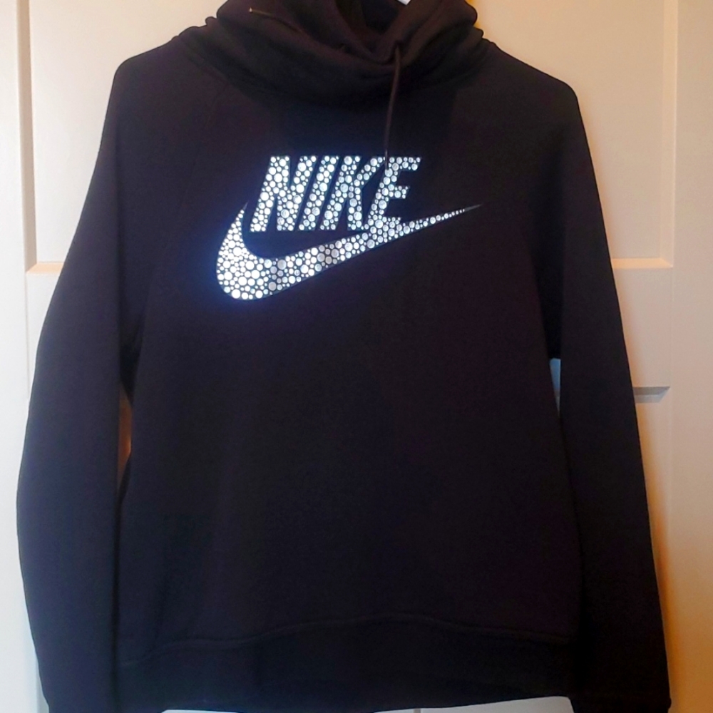 Nike sweatshirt with silver symbol
